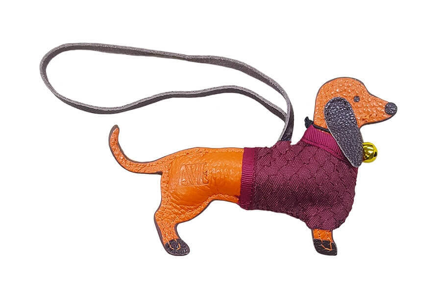 Dachshund tag made of leather (bordeaux)